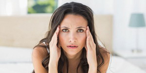 Mujer Dolor Cabeza Cansancio Agotamiento Fatiga Debilidad Astenia