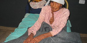 Mujer Pobre Hambre Cansancio Agotamiento Fatiga Debilidad Astenia