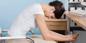 Mujer Sentada Cansancio Agotamiento Fatiga Debilidad Astenia