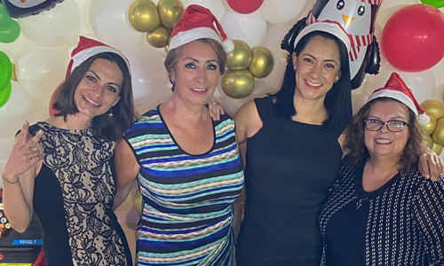 Compañeras Posada Navideña Evento 2021 Escuela 5 Leyes Biologicas