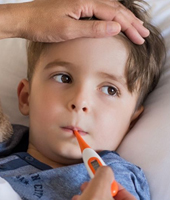 Niño Fiebre Termometro Enfermo Temperatura