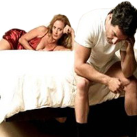 Hombre Impotencia Sexual Mujer Esperando Acostada