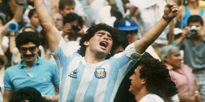 Megalomania Delirio Grandeza Comportamiento Conducta Deportista Exitoso Diego Armando Maradona Futbolista